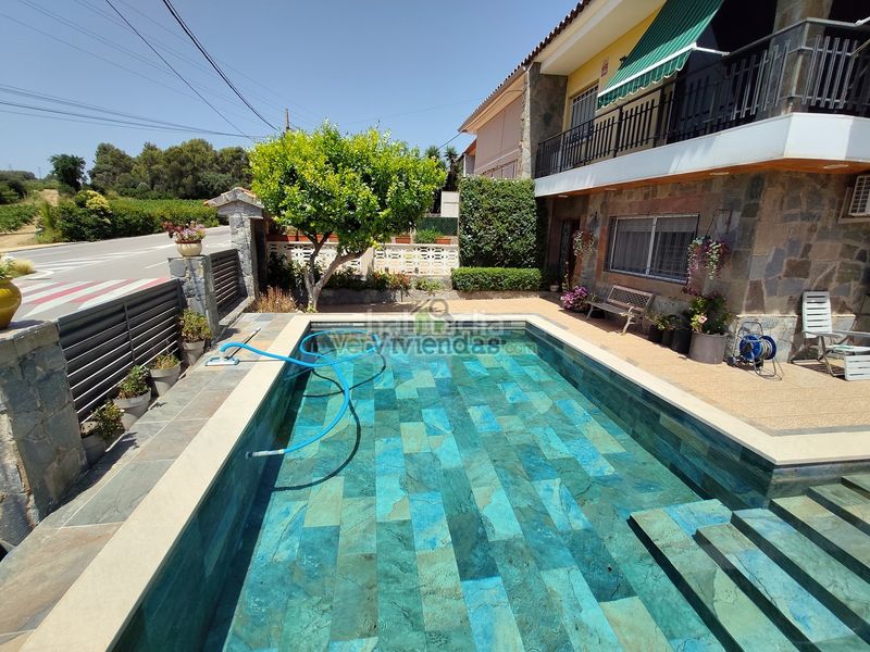 Foto 7a313020-9762-439d-9ee3-9367a0542c5b. Casa adossada amb calefacció aparcament piscina a Abrera