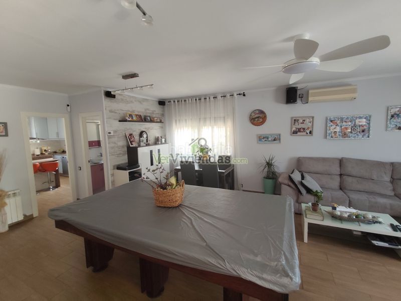 Foto e86460f9-b989-491f-a592-55d7913de06b. Casa adossada amb calefacció aparcament piscina a Abrera