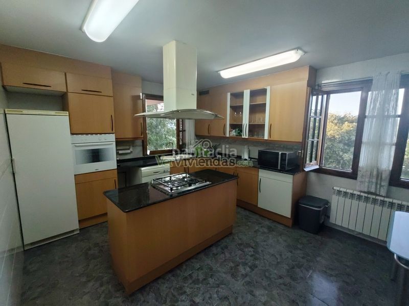 Foto 37b3a77d-cf62-4d2c-a9da-a6482152ae44. Casa amb xemeneia calefacció aparcament a El Racó-Sant Feliu del Racó Castellar del Vallès