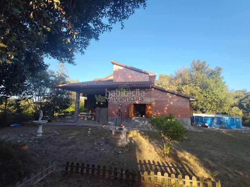 Foto 555e8cd7-e79b-4f39-9497-6950abdbd8cb. Casa amb xemeneia calefacció aparcament a El Racó-Sant Feliu del Racó Castellar del Vallès