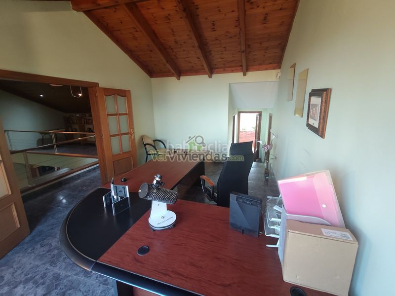 Foto a869a018-52a5-410e-9f15-de7ba905a285. Casa amb xemeneia calefacció aparcament a El Racó-Sant Feliu del Racó Castellar del Vallès