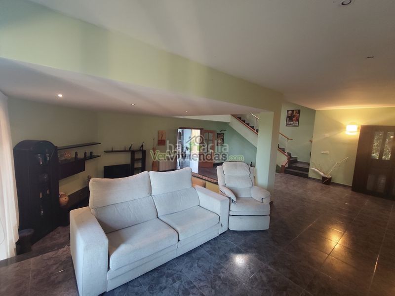 Foto b8cc974a-1a05-424f-85af-aa4804e7acaa. Casa amb xemeneia calefacció aparcament a El Racó-Sant Feliu del Racó Castellar del Vallès