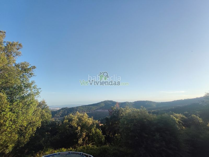 Foto ed672619-15f3-4912-87e5-6ecf36b6a25a. Casa amb xemeneia calefacció aparcament a El Racó-Sant Feliu del Racó Castellar del Vallès