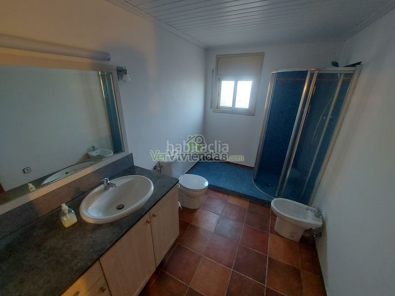 Foto 1fc0078a-cd82-4892-90f5-91374f907c48. Casa amb xemeneia calefacció aparcament piscina a Olèrdola