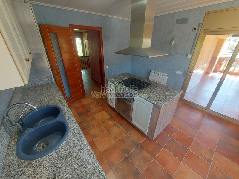 Foto 329a6111-49d2-450c-88b5-4b8039c71315. Casa amb xemeneia calefacció aparcament piscina a Olèrdola