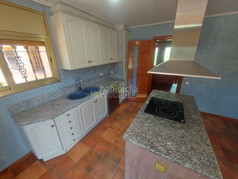 Foto 6f633722-7c5a-4de7-a790-f5a71a60efd1. Casa amb xemeneia calefacció aparcament piscina a Olèrdola