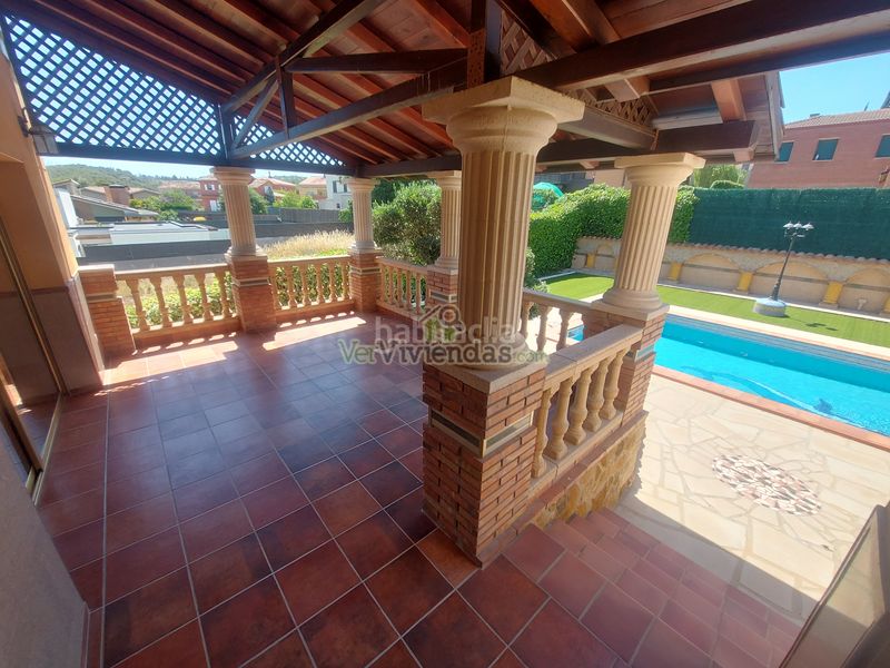 Foto 7bdc1698-1ac1-4327-9996-cc9d27d99b60. Casa amb xemeneia calefacció aparcament piscina a Olèrdola