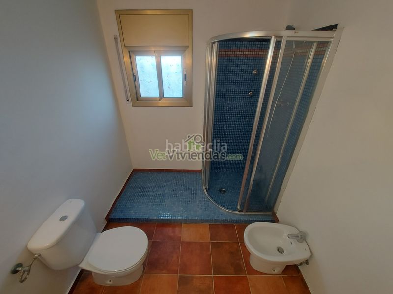 Foto 8e939ea8-bdaf-46fa-bd33-4f9ec4755a06. Casa amb xemeneia calefacció aparcament piscina a Olèrdola