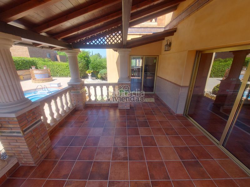 Foto b441afb2-6cc6-4d5d-8201-d094f774c5e5. Casa amb xemeneia calefacció aparcament piscina a Olèrdola