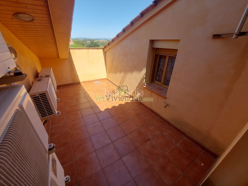 Foto dfb87351-2e66-471a-8025-362011bb45eb. Casa amb xemeneia calefacció aparcament piscina a Olèrdola