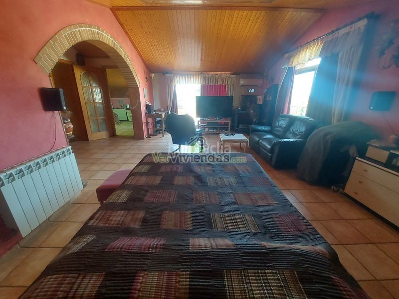 Foto 0597d980-3d47-4a33-a499-5809b2955bd7. Casa espectacular casa con piscina en Olèrdola