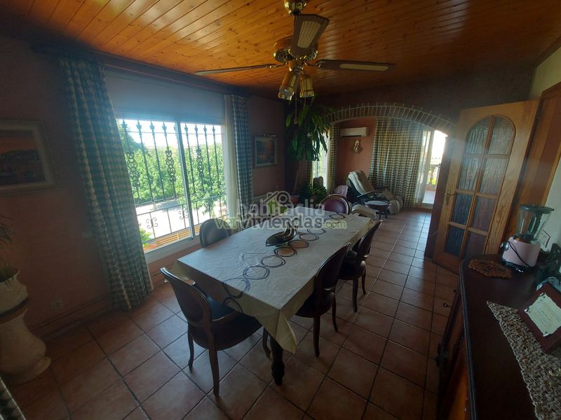 Foto 0ac7f06f-5d17-4318-bdee-a0677834f444. Casa espectacular casa con piscina en Olèrdola