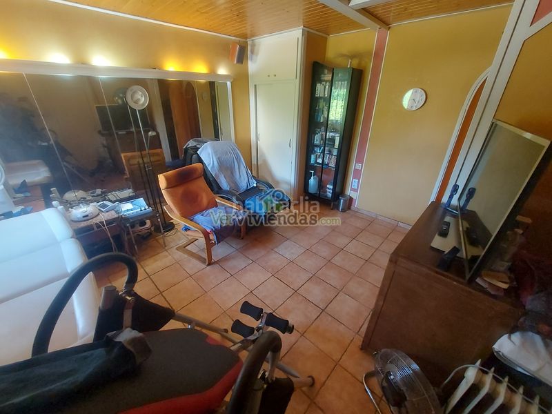Foto 48d03067-3ba5-4404-b62a-1e0b9f5b9652. Casa espectacular casa con piscina en Olèrdola