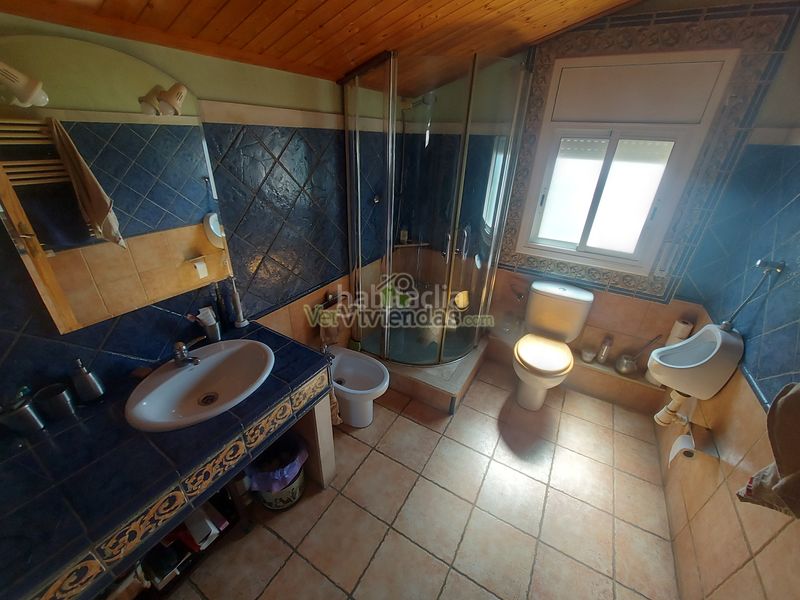 Foto 8c090f89-fd84-45e0-840a-a44b0fa2420f. Casa espectacular casa con piscina en Olèrdola