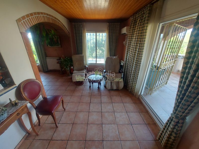 Foto b150d4b8-06bb-4818-b2cc-c55ef0ceb6ba. Casa espectacular casa con piscina en Olèrdola
