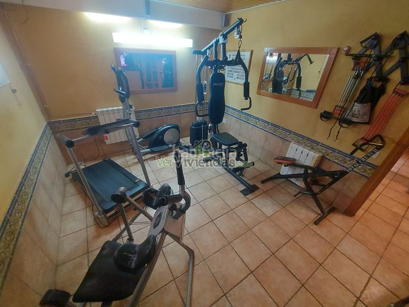 Foto baee7969-63be-41e0-927a-ef626131ddcc. Casa espectacular casa con piscina en Olèrdola