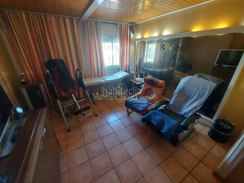 Foto ce5d2afc-0d63-49e7-84a6-62141577948f. Casa espectacular casa con piscina en Olèrdola