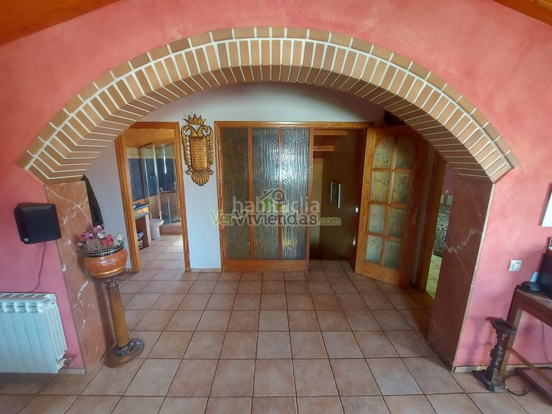 Foto d4fbaf27-51be-4c4d-8ffb-0a0bd5c8f3d7. Casa espectacular casa con piscina en Olèrdola