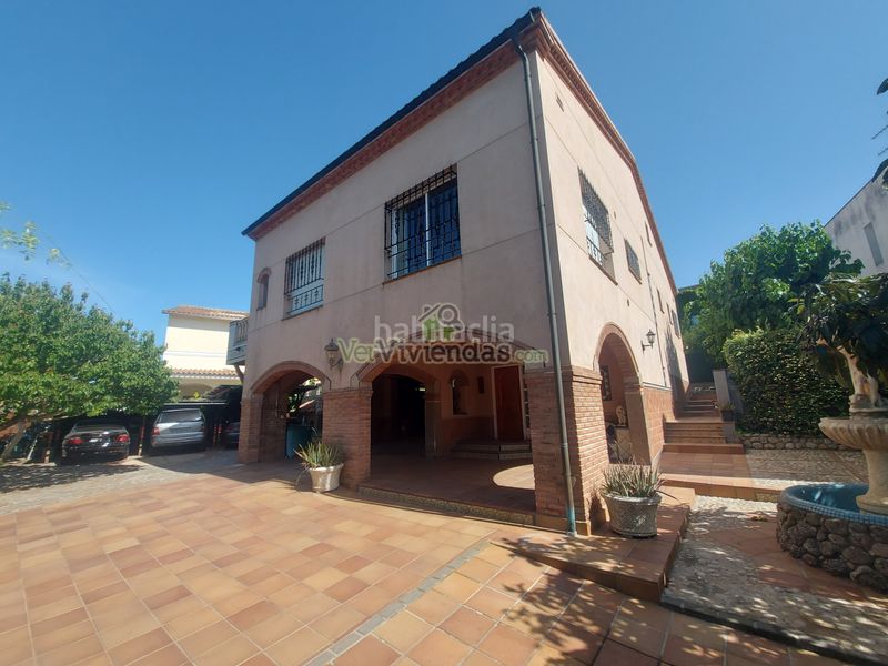 Foto e0b4979b-4c3d-4041-b1b1-0b12e16050e1. Casa espectacular casa con piscina en Olèrdola