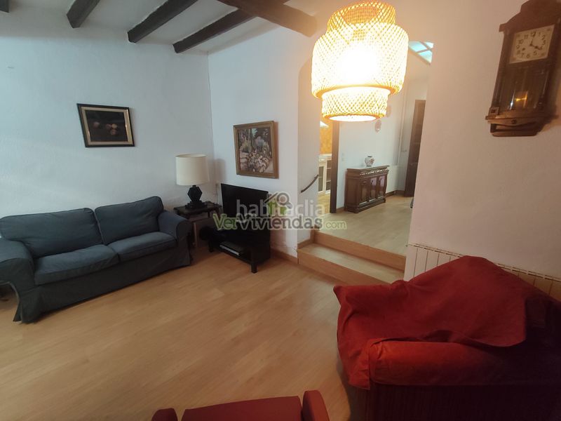 Foto e048f473-027c-4965-8d23-b9bea6d30da3. Casa amb calefacció a Cervelló