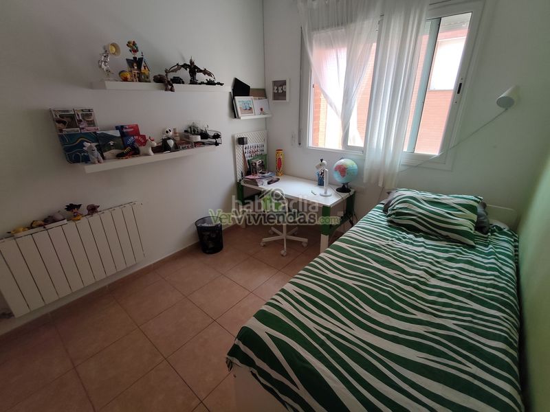 Foto 1022aa86-35b6-40b2-928a-237a778eb1f0. Casa adossada amb xemeneia calefacció aparcament piscina a Castellar del Vallès