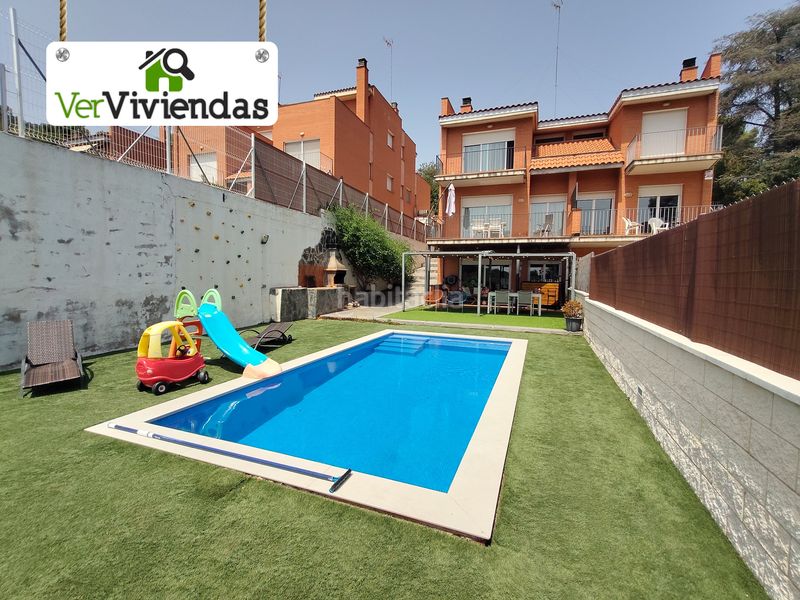 Foto c976f17f-5855-4e32-902e-8323f0c68765. Casa adossada amb xemeneia calefacció aparcament piscina a Castellar del Vallès