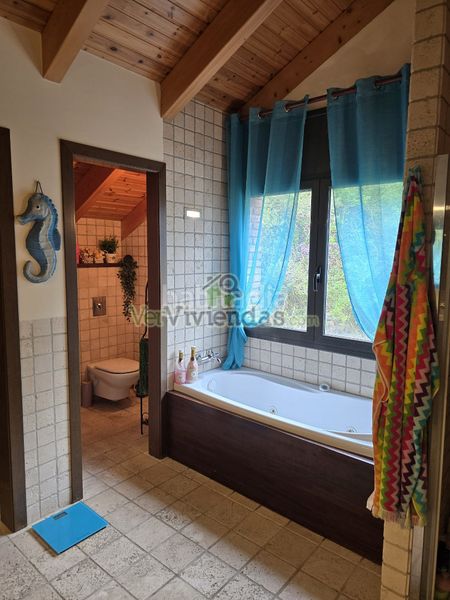 Foto de31483a-b4b0-4dd3-b31b-a98375f58ac4. Casa amb xemeneia calefacció aparcament piscina a Begues