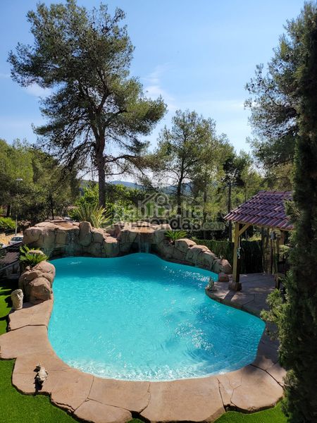 Foto e6502426-6fe5-4dbf-8487-6f58f9ddda7b. Casa amb xemeneia calefacció aparcament piscina a Begues