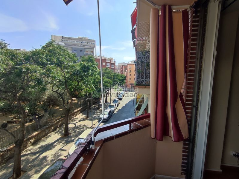 Foto 48dbacfe-f534-490a-9a10-f53f5586bf0e. Pis amb calefacció a Sants-Badal Barcelona