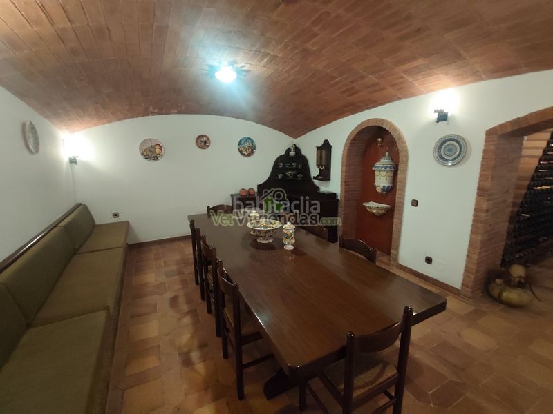 Foto 2e64e971-b3f4-40ce-a948-11390c889866. Casa amb xemeneia calefacció aparcament piscina a Castellar del Vallès