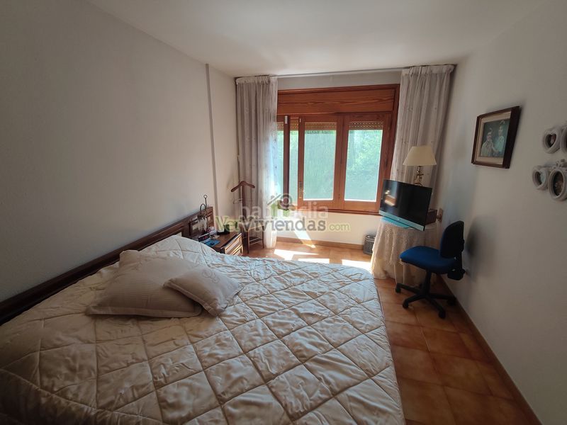 Foto c145a93e-05b4-4120-9b96-d09becf6cbd1. Casa amb xemeneia calefacció aparcament piscina a Castellar del Vallès