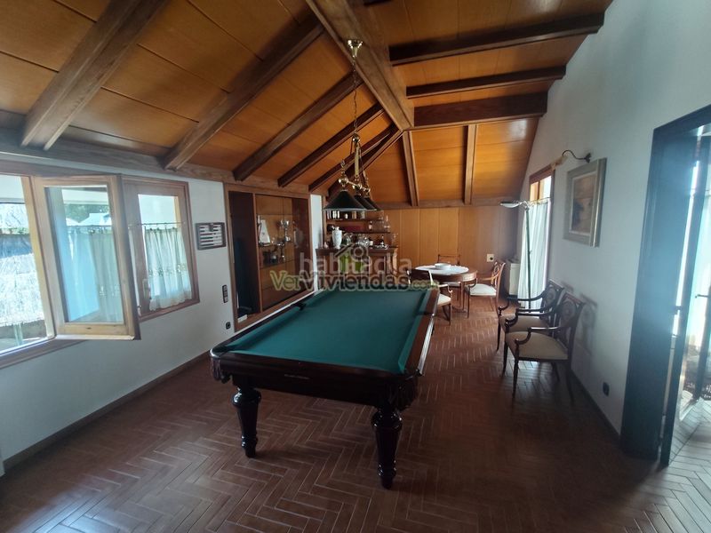 Foto caf946fe-ca2d-4432-8920-fd73e72c8d36. Casa amb xemeneia calefacció aparcament piscina a Castellar del Vallès