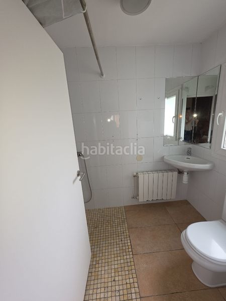 Foto 19b729cd-aadc-40ec-ab95-f25850425265. Casa adossada amb calefacció aparcament a Roda de Ter
