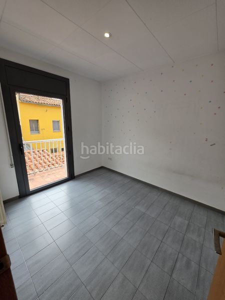 Foto e9c24a16-7a6e-406c-8dbc-89ff7ff00573. Casa adossada amb calefacció aparcament a Roda de Ter