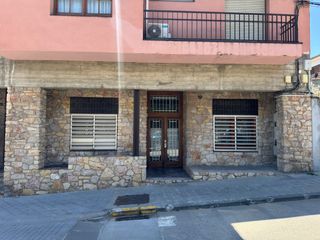 Pis  Carrer de domènec serrabou. Oportunitat única al centre de sant hipòlit de voltregà