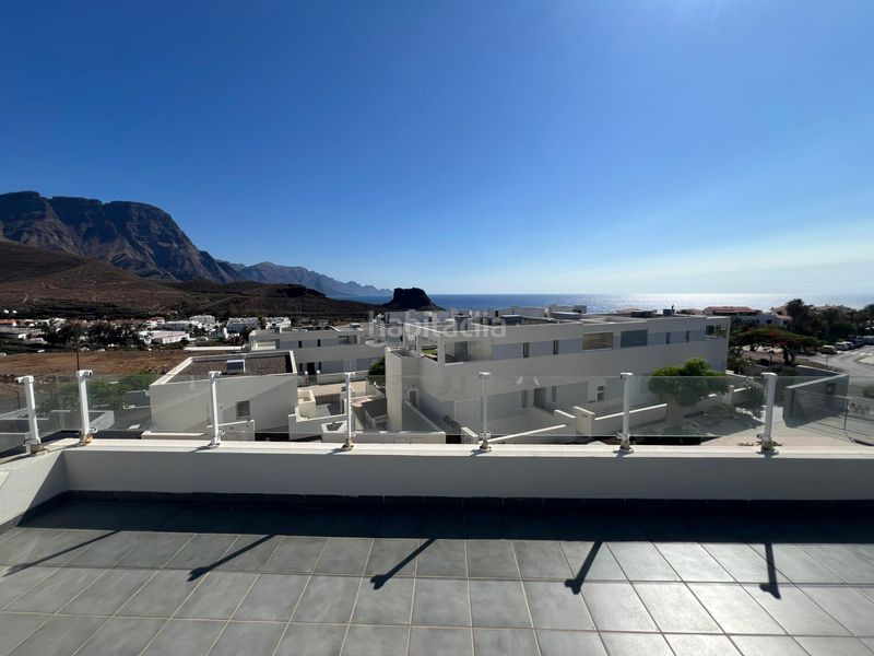 Foto a463f359-72ff-43eb-9c41-2bd52ae695be. Reihenhaus in paseo obispo pildain 6 in Agaete