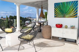 Xalet  Carrer de cirene. Chalet renovado moderno con vistas a mar en dénia