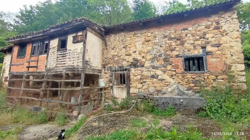 Foto 3d728678-d47d-4088-950a-8c2b3d02fbe2. Casa a Grado