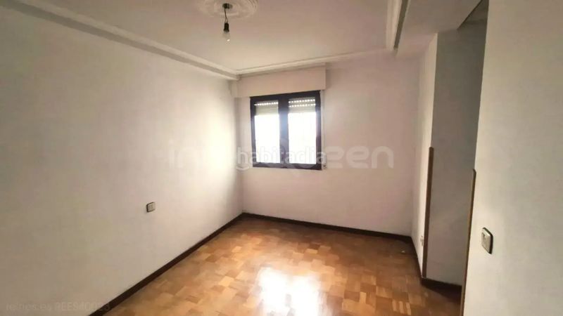 Foto 2869d728-1f04-4d5e-9f15-cff0b45d5fbd. Pis amb calefacció a Vegadeo