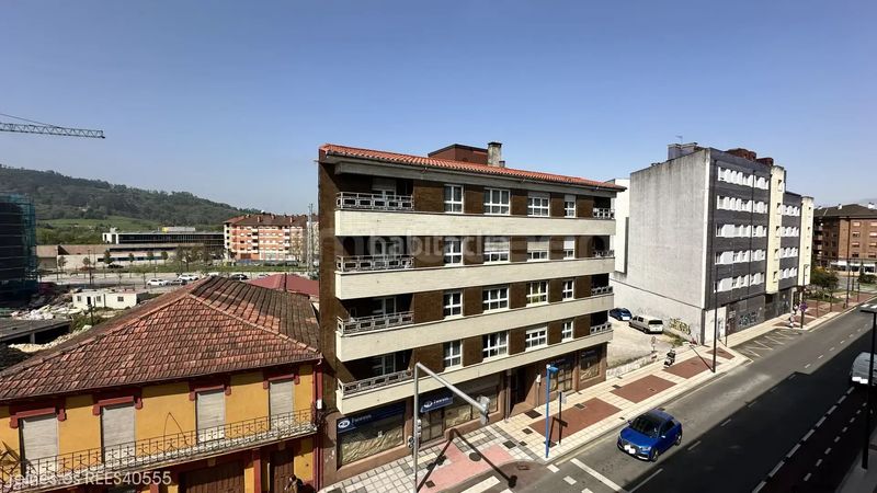 Foto c93a77d5-6331-4d16-ad3b-52d4679f1d33. Pis amb calefacció a Lugones Siero