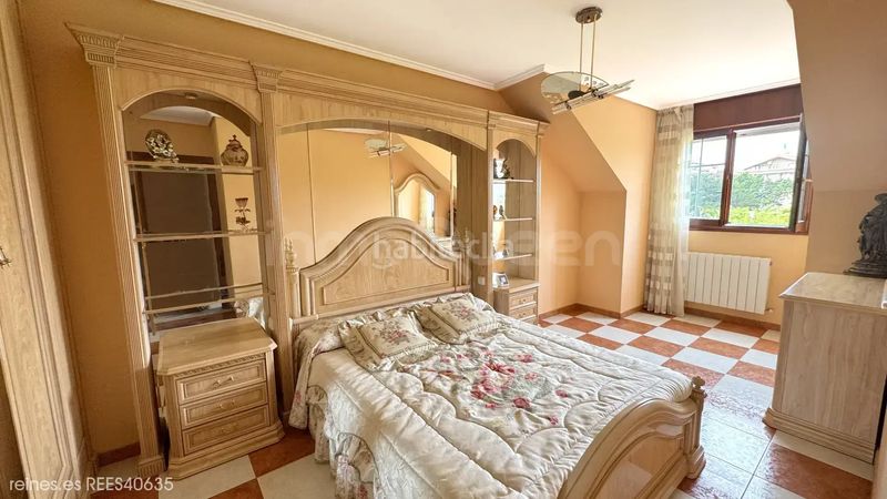 Foto 356ac424-b4ce-4bc6-b655-3a0f59d507b4. Casa adossada amb calefacció aparcament a Ris Noja