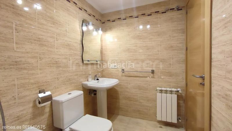 Foto c51086c7-80ec-4c7a-a4d7-387894041bf6. Pis amb calefacció aparcament a la pola Siero Siero