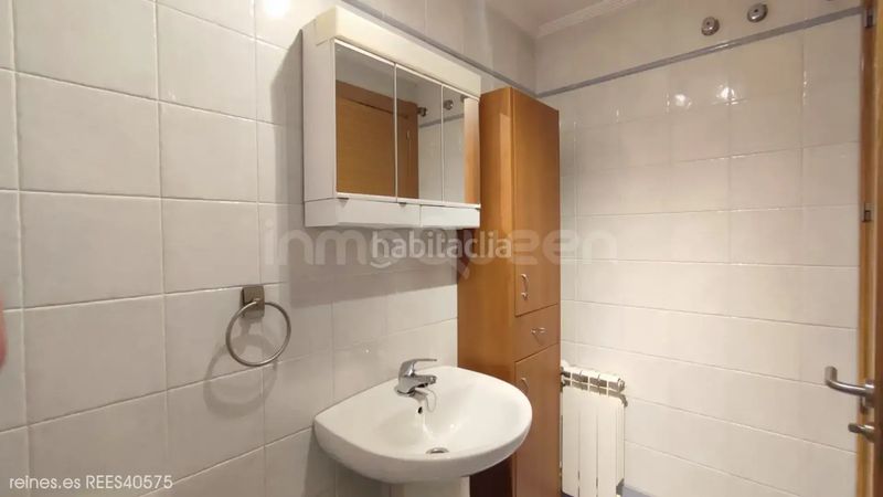 Foto c6aaabc5-38c9-4dd9-afae-8eff2fed3c94. Pis amb calefacció aparcament a la pola Siero Siero