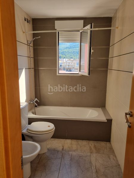 Foto 143de6cf-4b86-44ab-b4eb-7bb8ee8b2730. Pis amb aparcament a Vilallonga / Villalonga