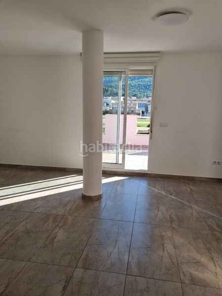 Foto 26fbfb20-73e7-471c-9316-e12cc8f64ffa. Pis amb aparcament a Vilallonga / Villalonga