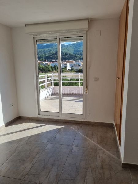 Foto 38b90b80-62a6-4426-9e43-c9ee8baeb82b. Pis amb aparcament a Vilallonga / Villalonga