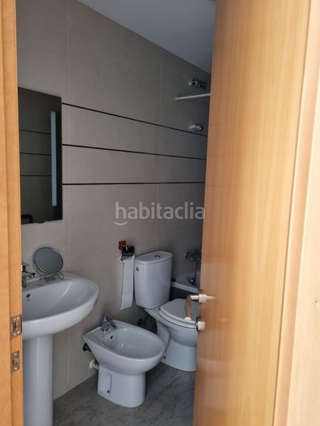 Foto ab115d89-5796-43ad-96db-166e8a5bd122. Pis amb aparcament a Vilallonga / Villalonga