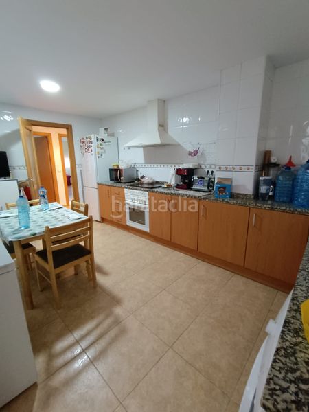 Foto 9eb08c42-8d60-4730-959e-6a892518aac9. Pis amb aparcament a Piles