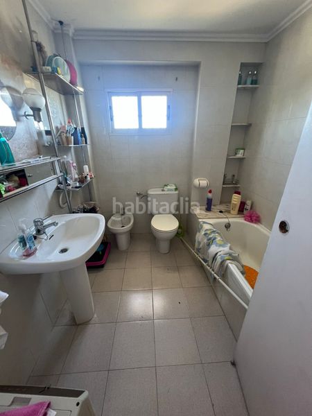 Foto 06d1008a-4259-478f-92e1-2e69a8b9eb90. Casa amb xemeneia aparcament a Xeresa