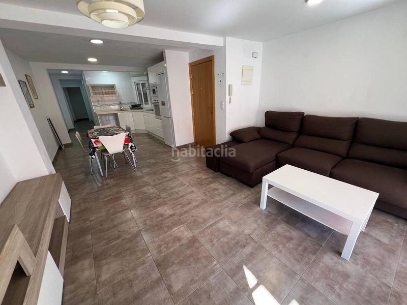 Foto 3105631a-cd29-4e40-87c7-a16faf428d3b. Pis a Corea Gandia